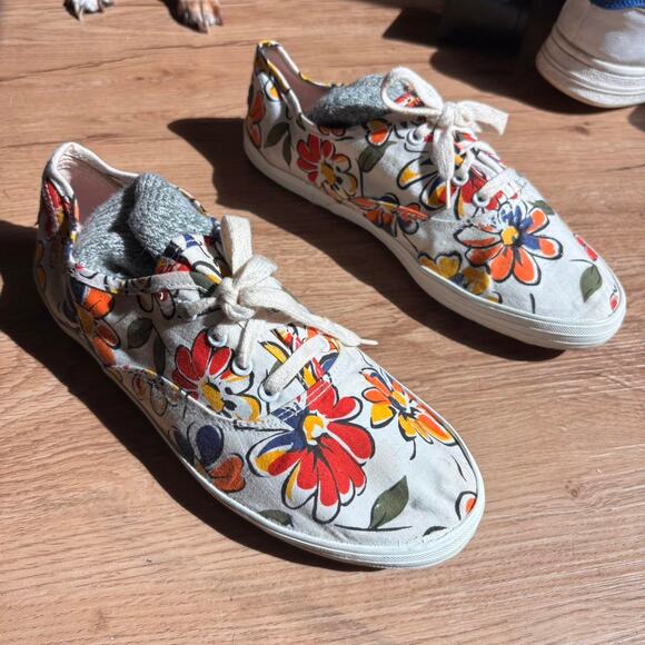 Vintage floral espirit canvas sneakers - Picture 1 of 5